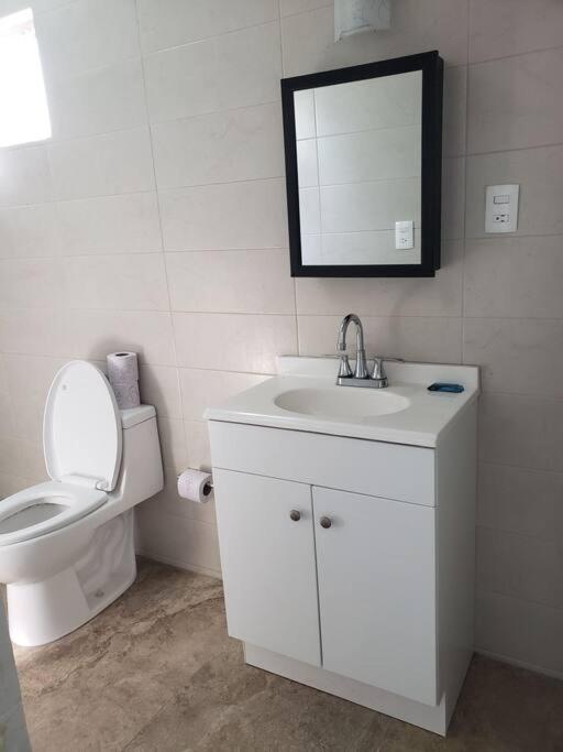 Petit Y Comodo Loft En La Ciudad. Μοντερέι Εξωτερικό φωτογραφία